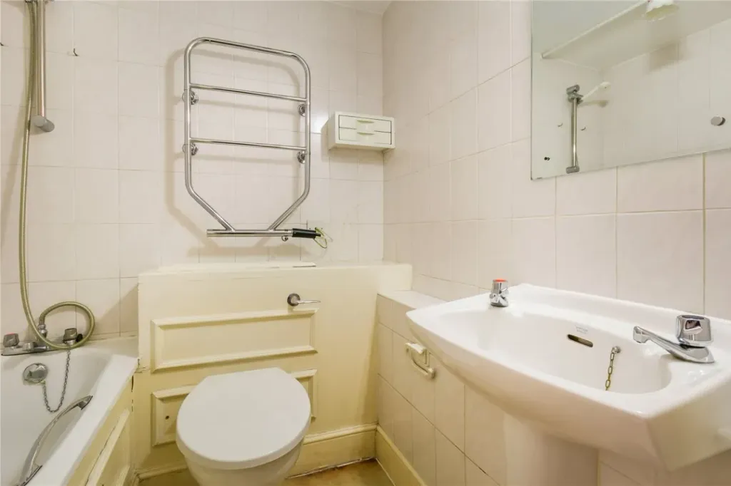 Property photo 2 of 4