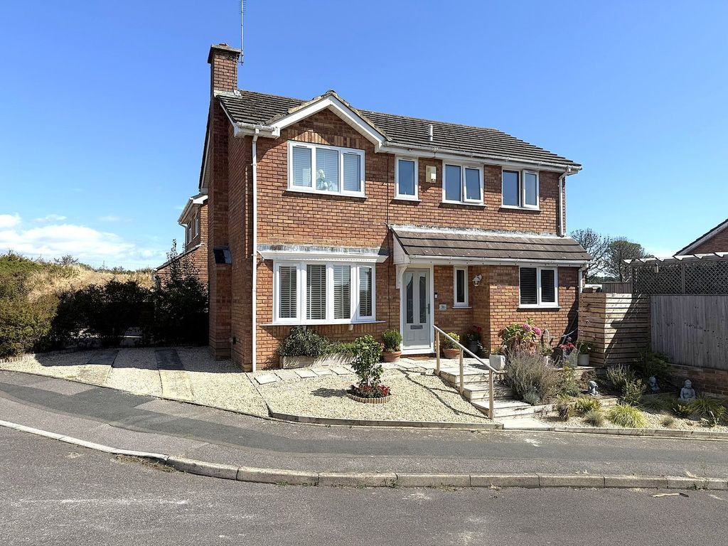 Property photo 1 of 27