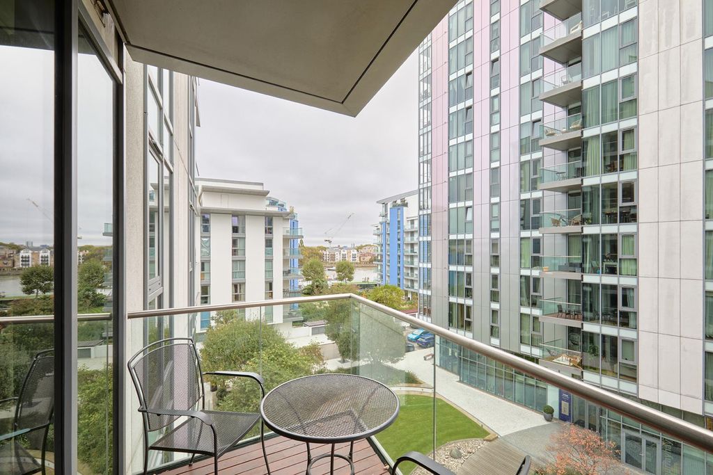 Property photo 1 of 26