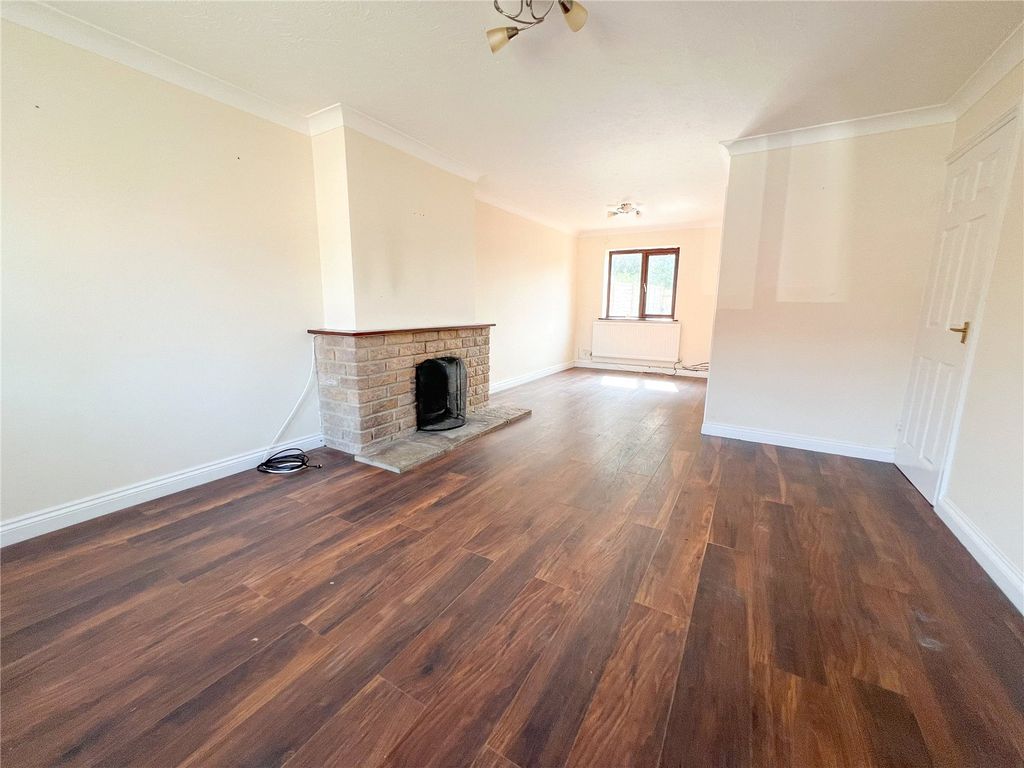 Property photo 2 of 11 Picture No. 03