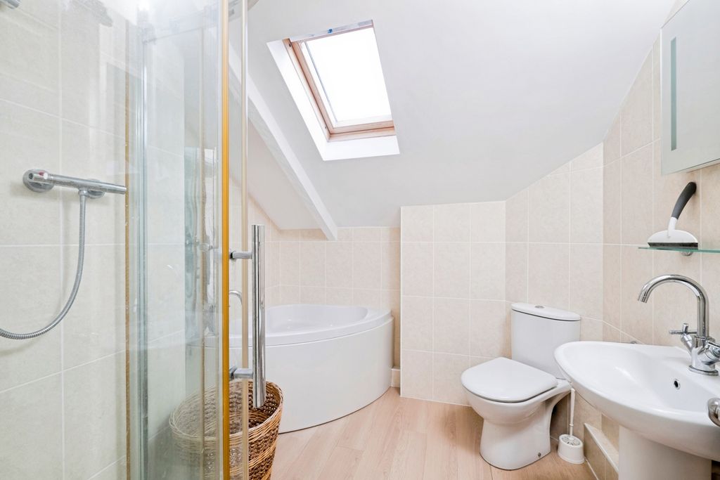 Additional image 22 of 3 bed flat for saleAlverton Road, Penzance, Cornwall TR18