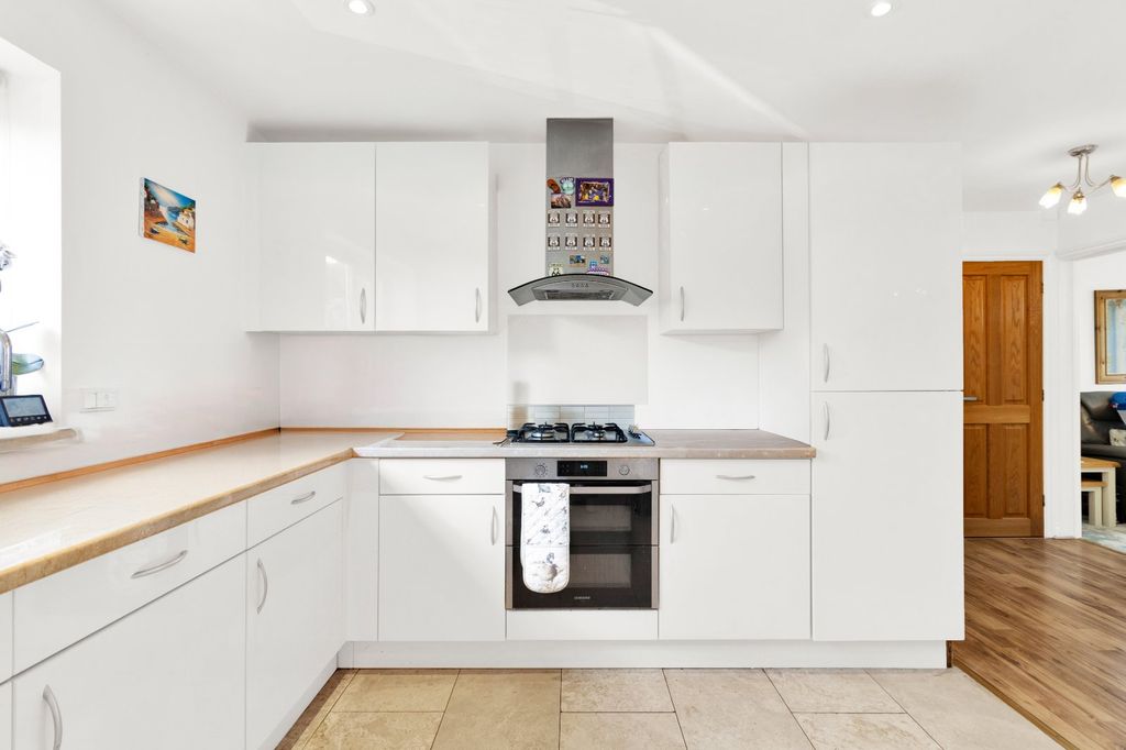 Property photo 3 of 24 Picture No. 07