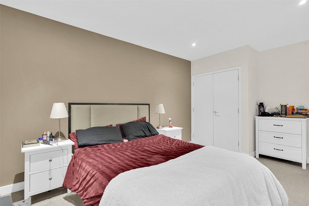 Property photo 3 of 23 Picture No. 10