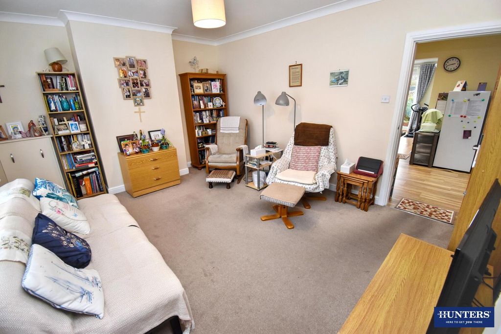 Property photo 2 of 19 Living Room