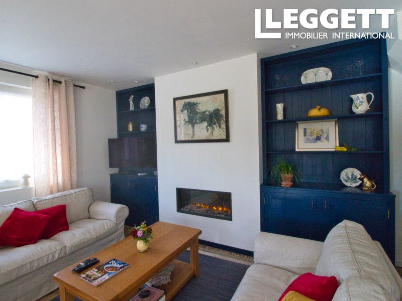 Property photo 2 of 10