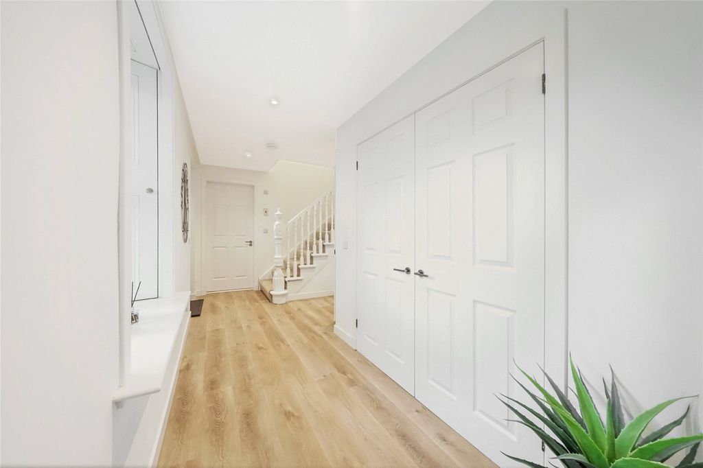 Property photo 3 of 23 Lower Hallway
