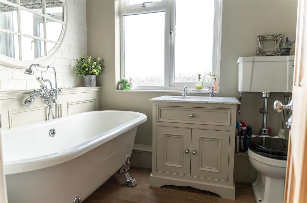 Property photo 3 of 24 24Beechgrove-18.Jpg