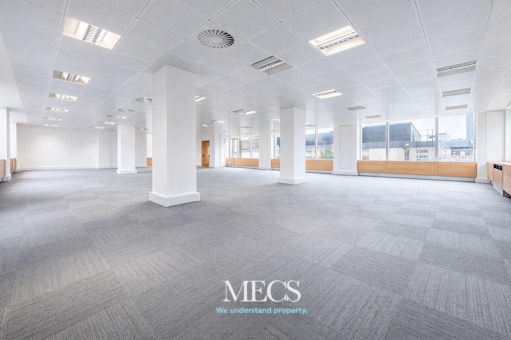 Property photo 1 of 3 4940211