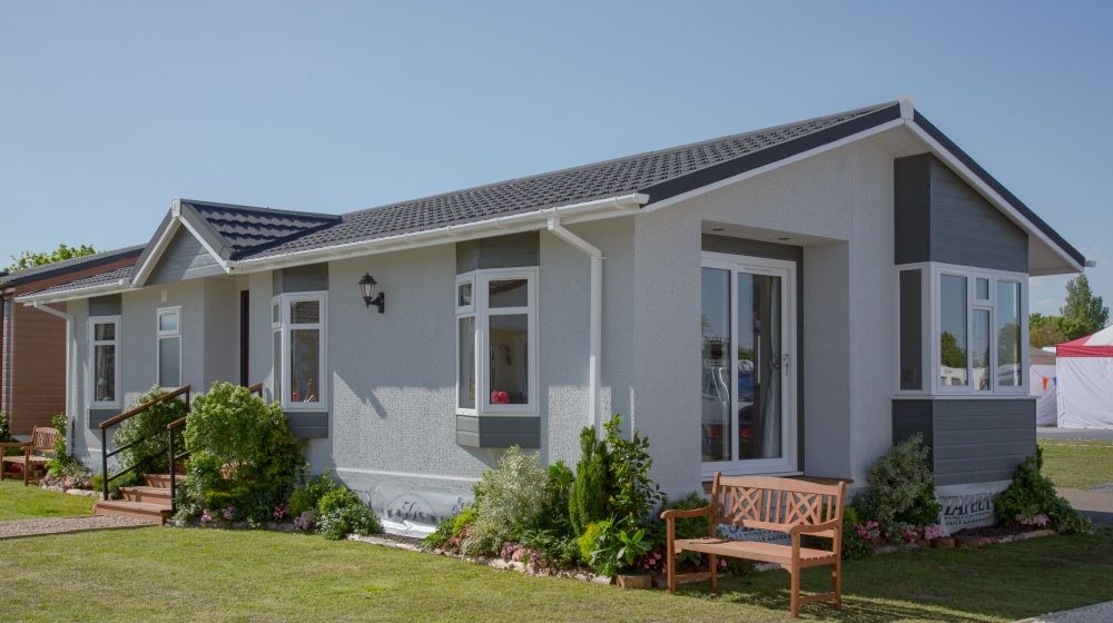 Property photo 1 of 12 Stately Albion Goodwood Smhp