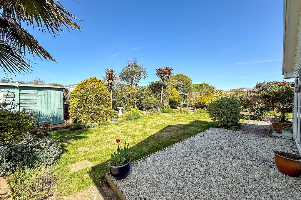 Property photo 2 of 20 Picture No. 21