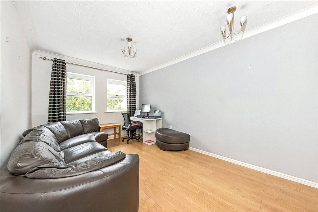 Property photo 3 of 9 Picture No. 06