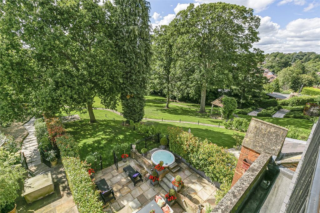 Property photo 2 of 35 Picture No. 40