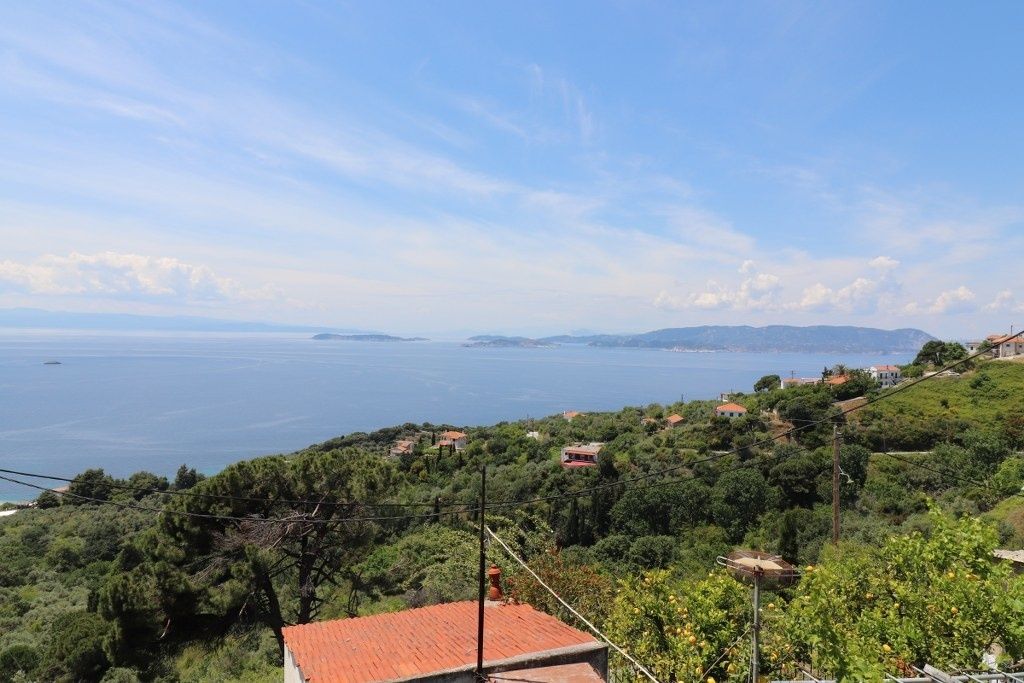 Property photo 1 of 25