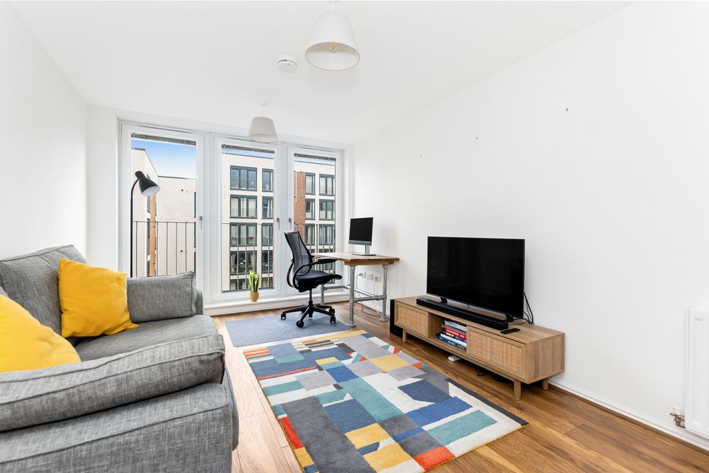 Property photo 2 of 14 Property Image 3