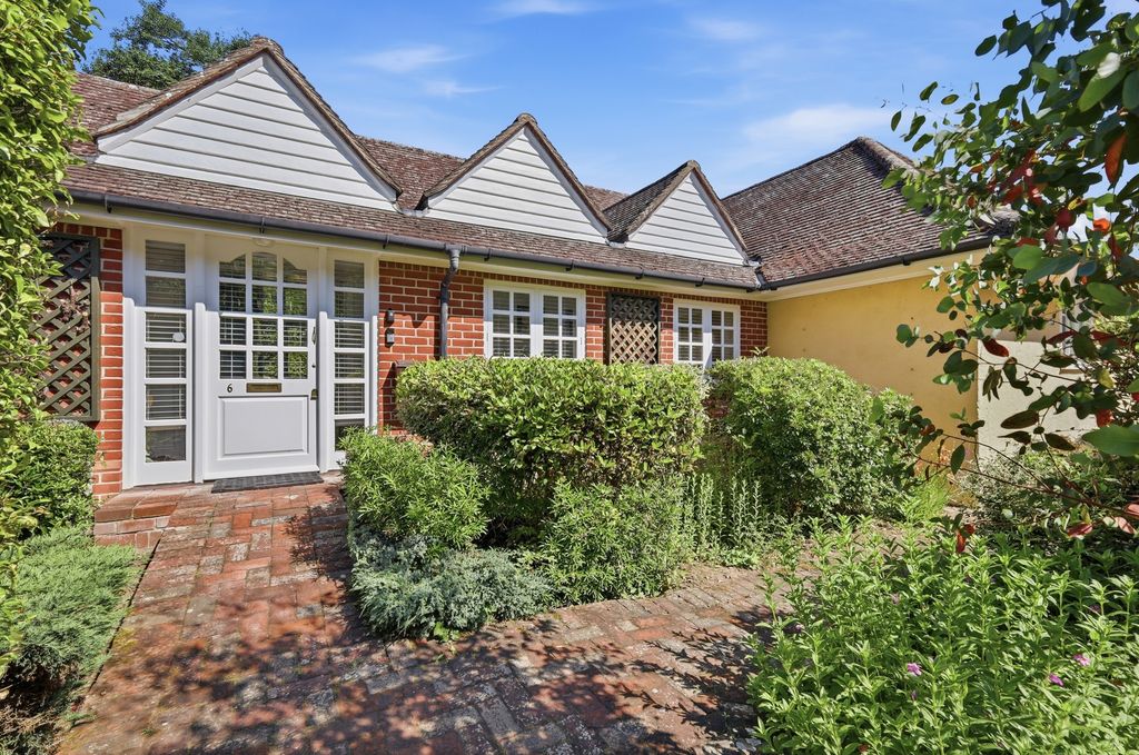 Property photo 1 of 29