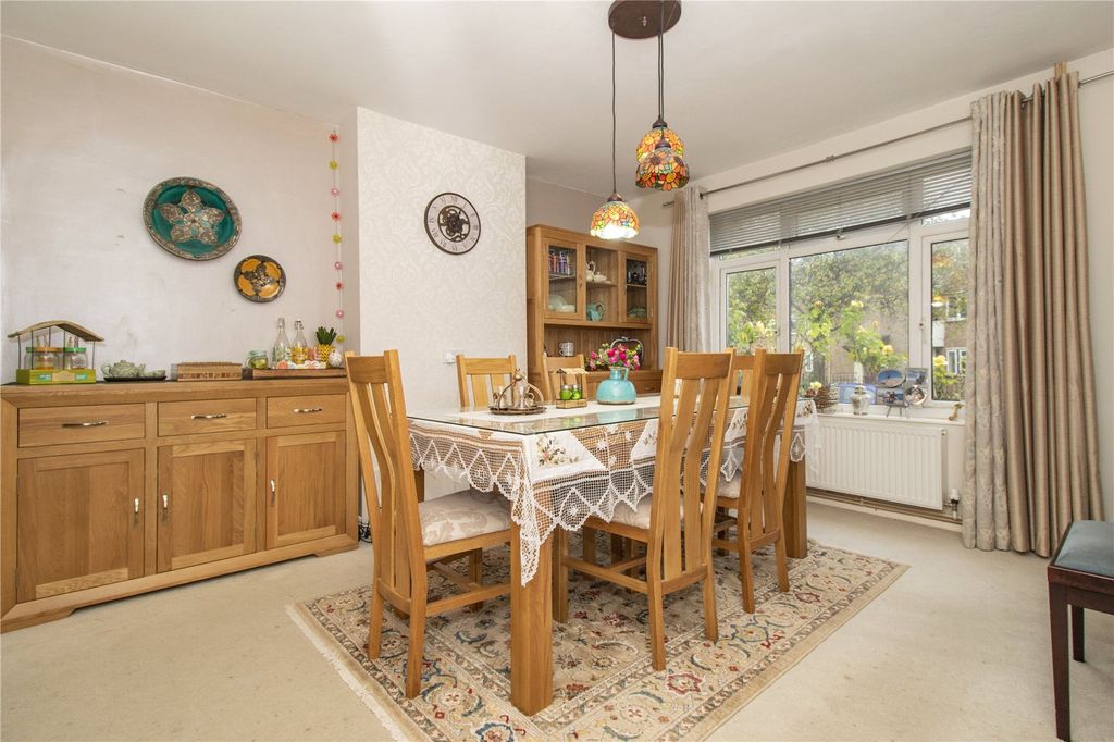 Property photo 3 of 16 Picture No. 05