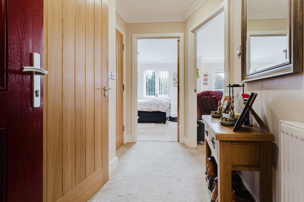 Property photo 2 of 14 Flat 14, 38C Broad Green, Wellingborough (3 Of 14)