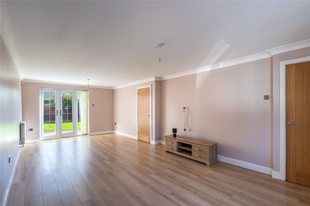 Property photo 3 of 22 Picture No. 20