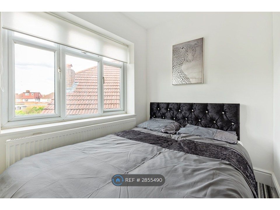 Property photo 1 of 3