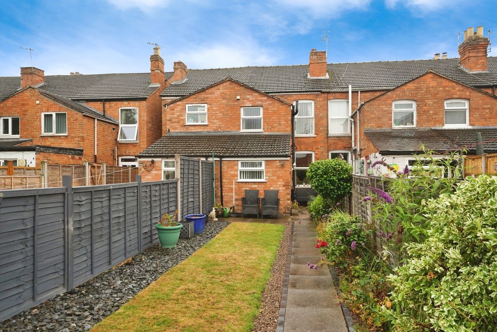 Property photo 2 of 17 Rear