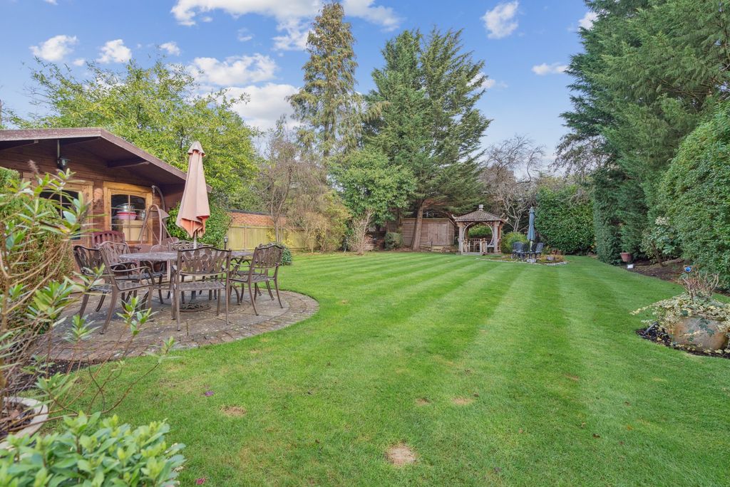 Property photo 3 of 23
