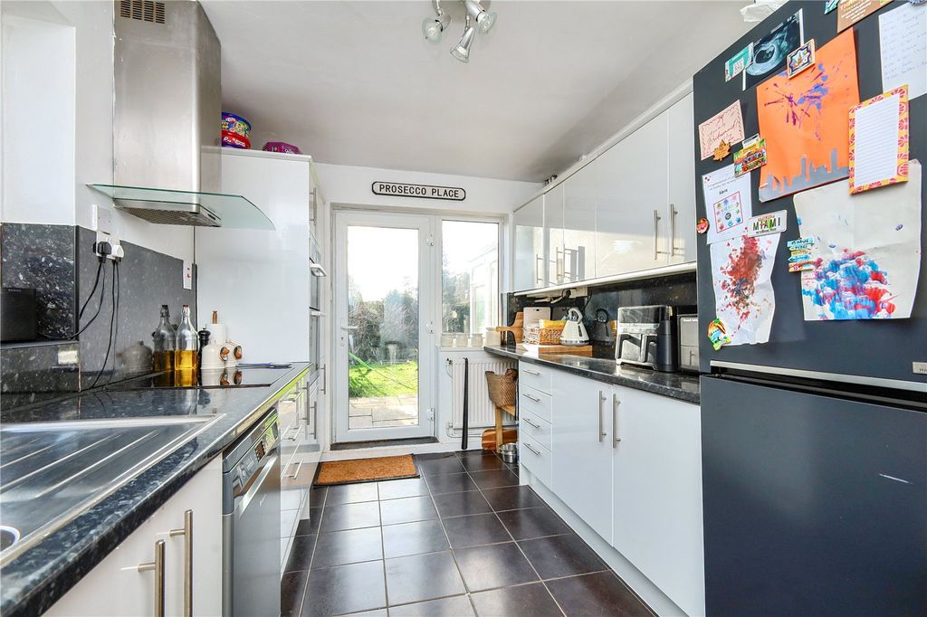 Property photo 2 of 11 Picture No. 06