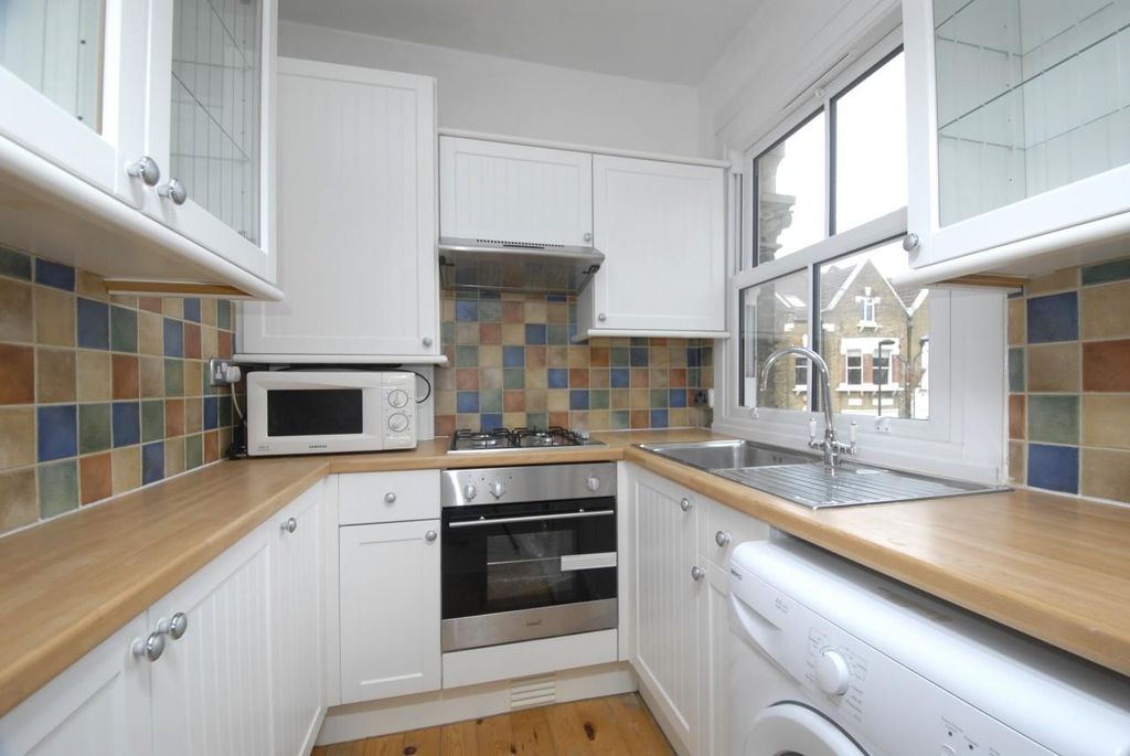 Property photo 2 of 6