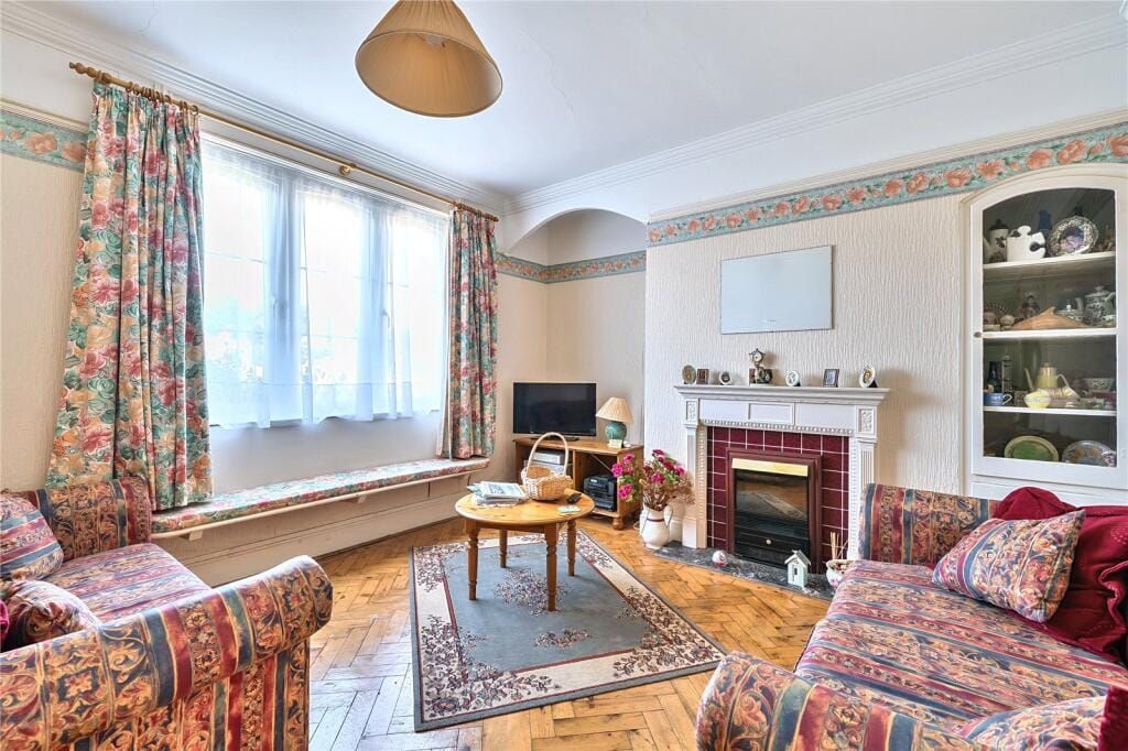 Property photo 3 of 10