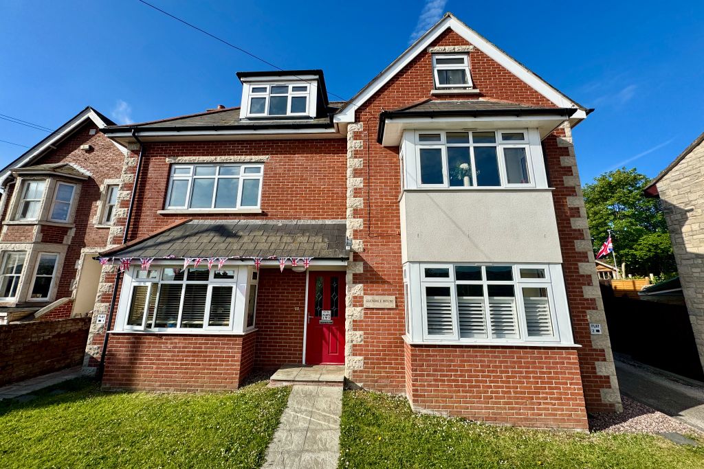 Property photo 1 of 13