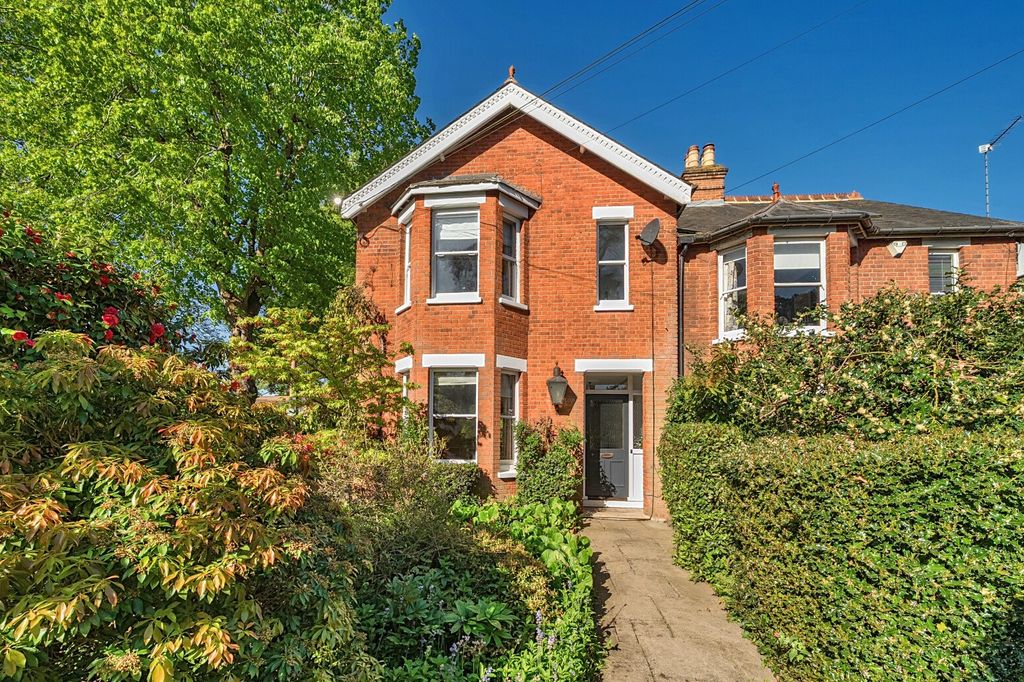 Property photo 1 of 12