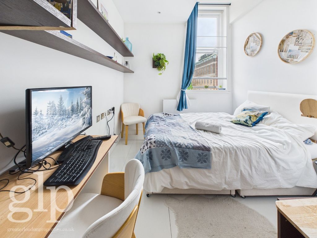 Property photo 1 of 10 4814130