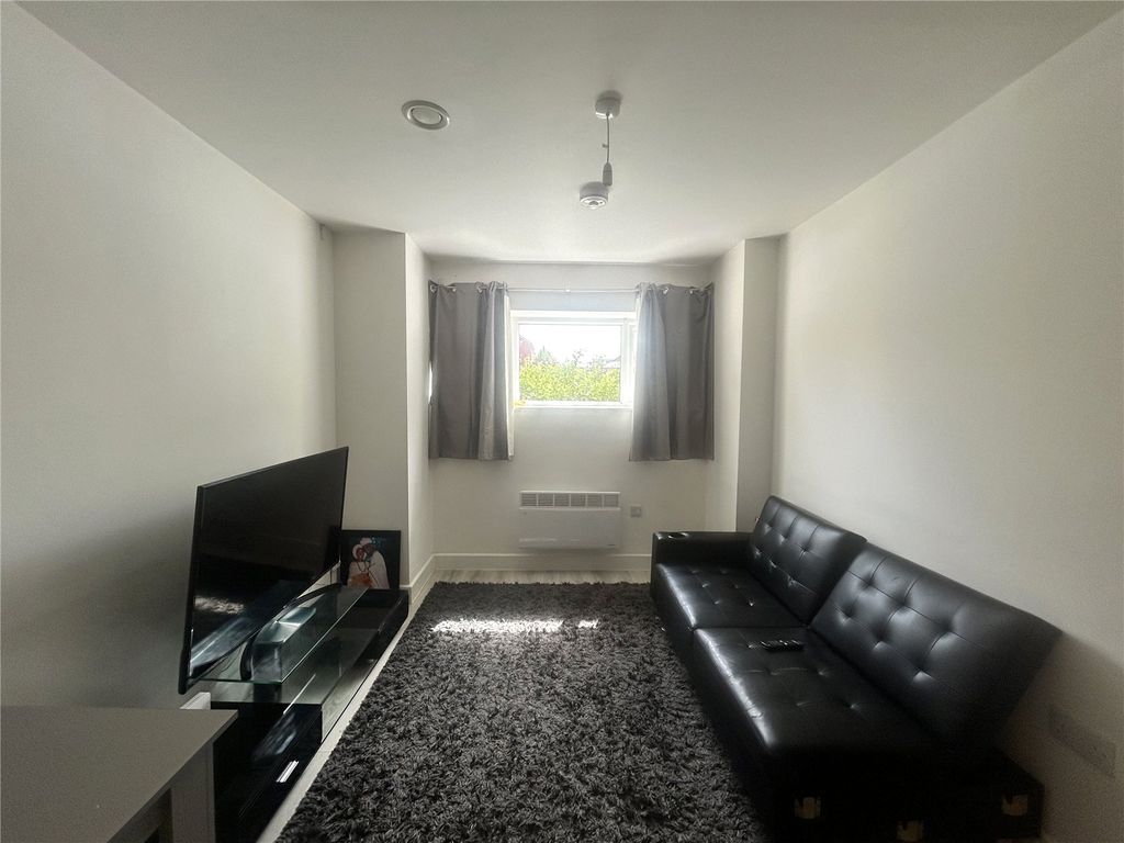 Property photo 3 of 9 Picture No. 05