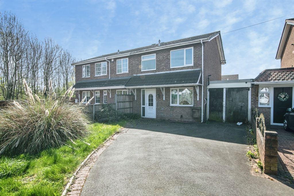 Property photo 2 of 16