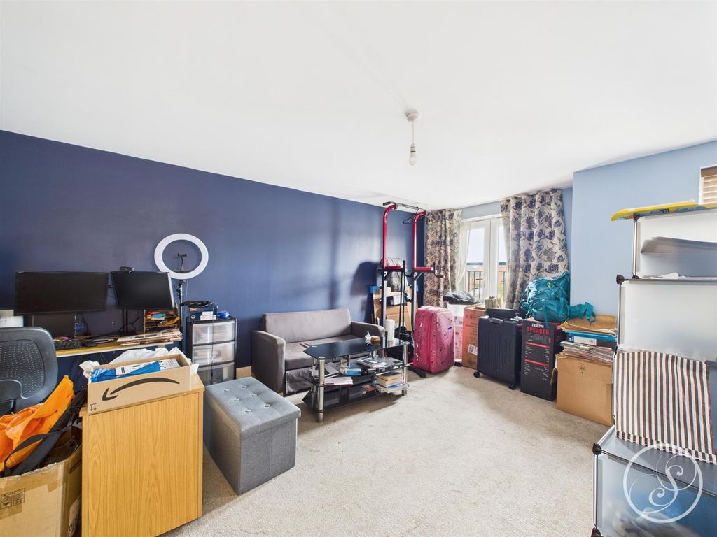 Property photo 3 of 6 Open Plan Lounge/Kitchen