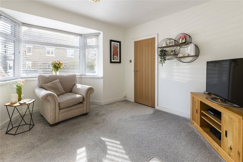 Property photo 2 of 30 Picture No. 24