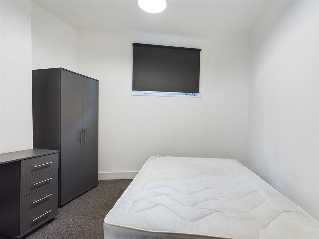 Property photo 3 of 13 Bedroom