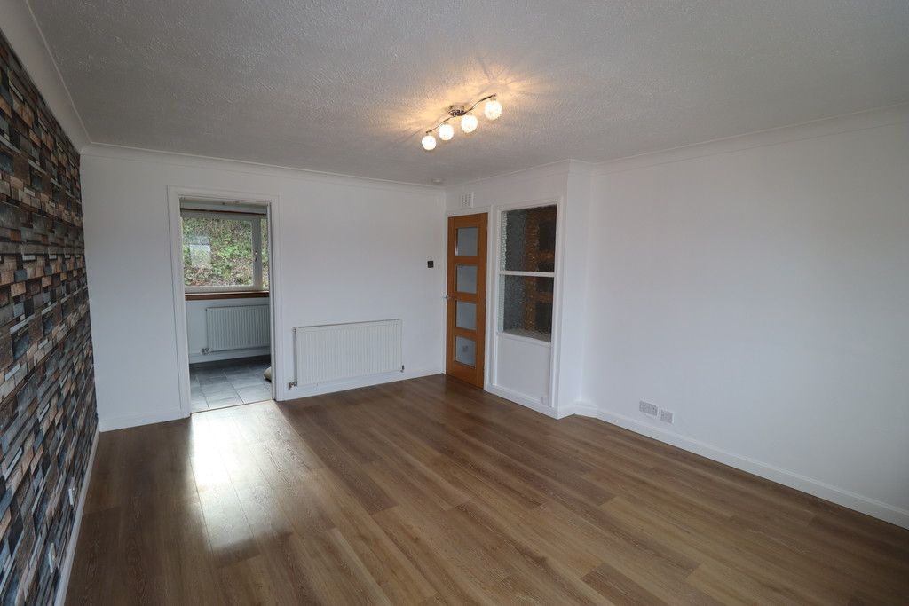 Additional image 5 of 2 bed flat to rentGairloch Crescent, Redding FK2