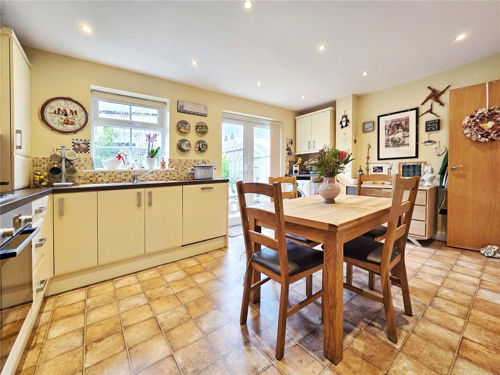 Property photo 3 of 27 Kitchen Dining Room