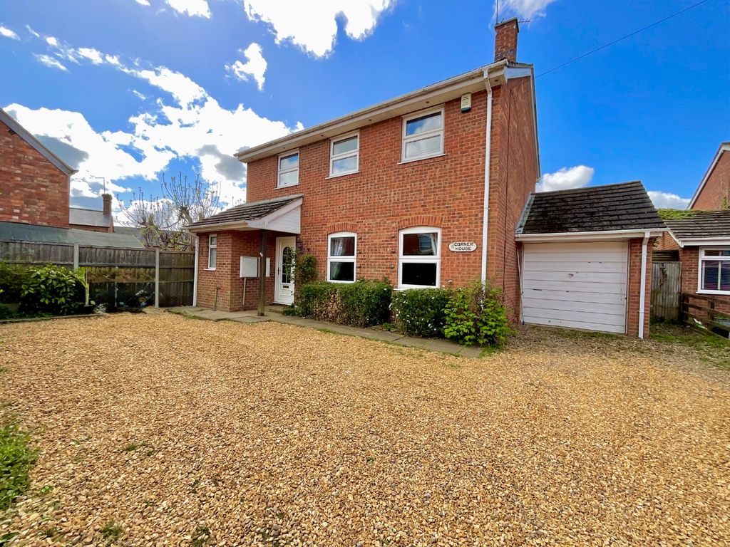 Property photo 1 of 35 5092842