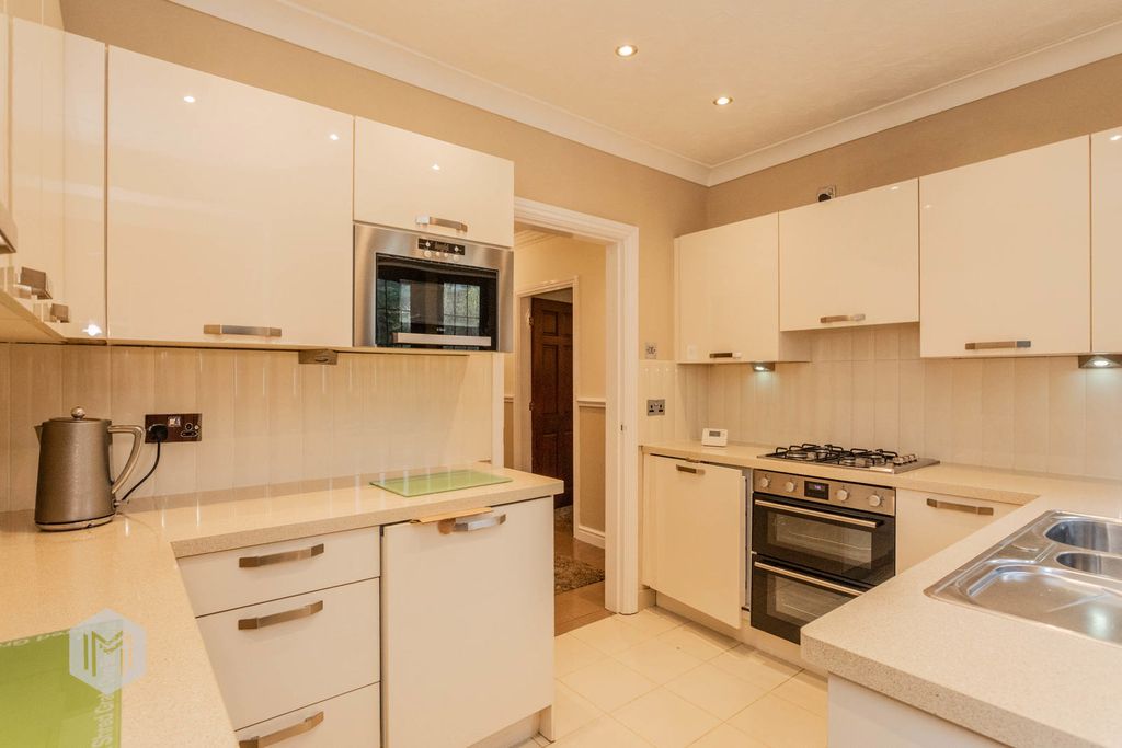 Property photo 3 of 29 Photograph