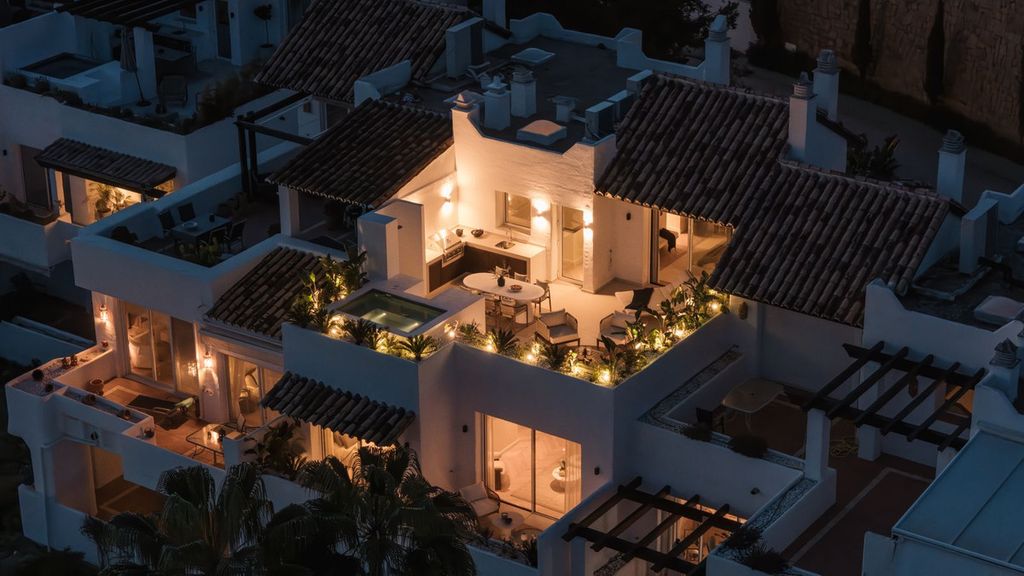 Property photo 1 of 35