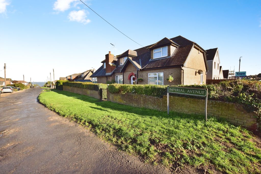 Property photo 1 of 20 Esmcolour-30