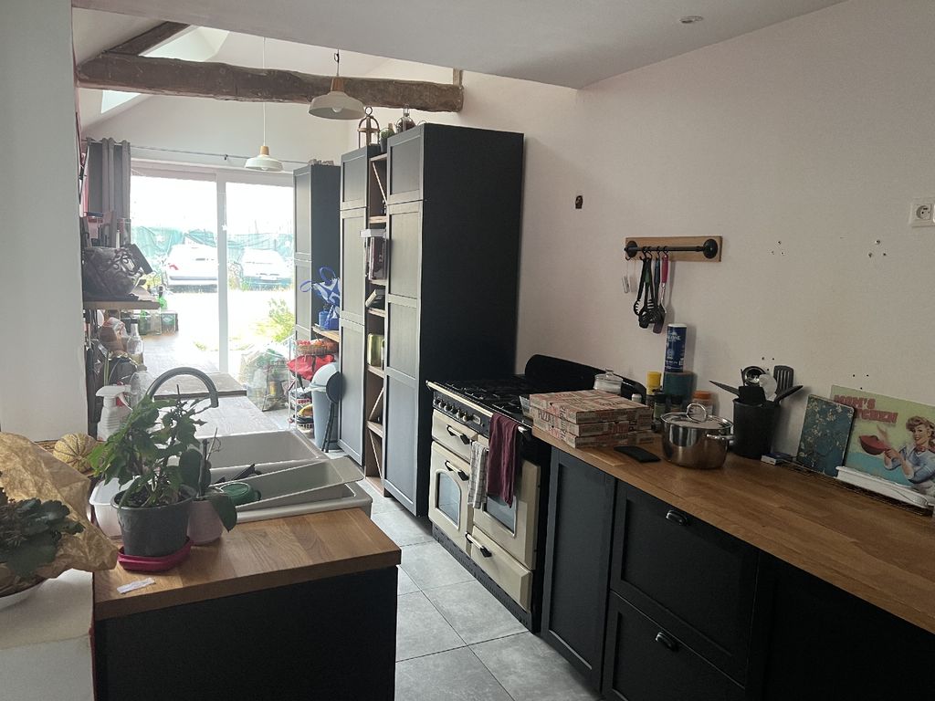 Property photo 3 of 4