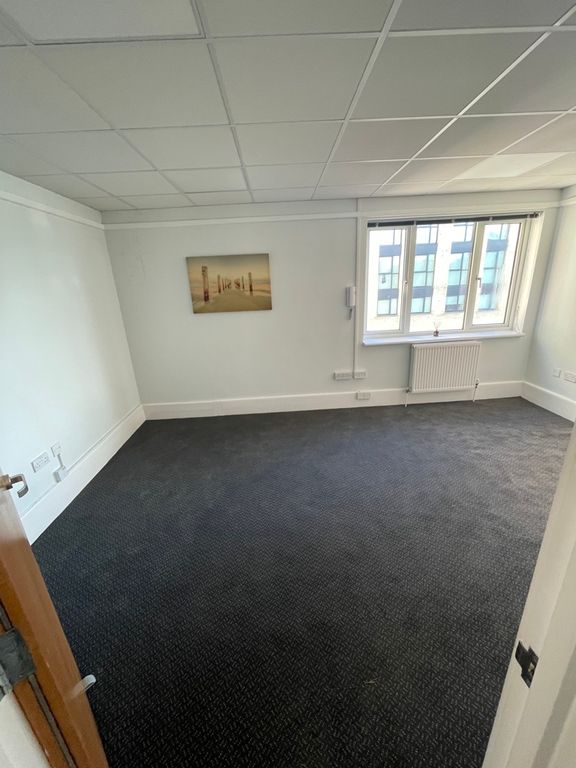 Property photo 2 of 12 Photo 11