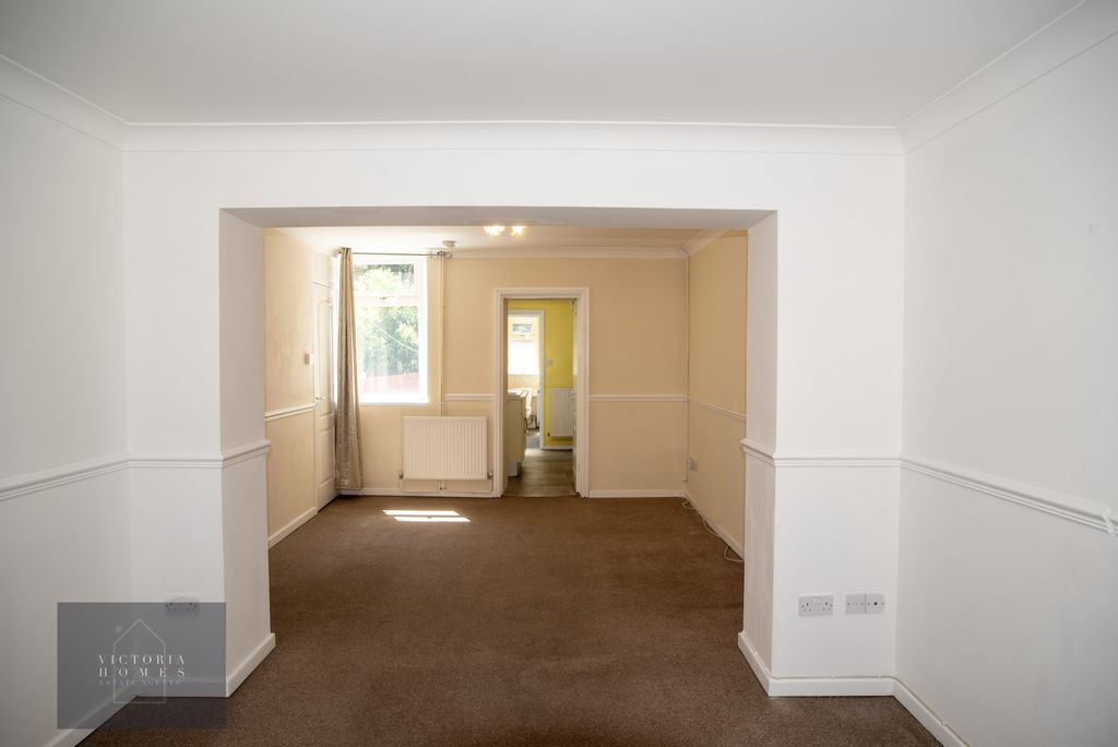 Property photo 3 of 22 Photo 2