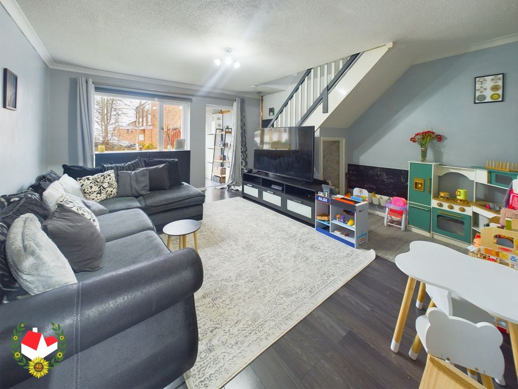 Property photo 2 of 10 Photo 3