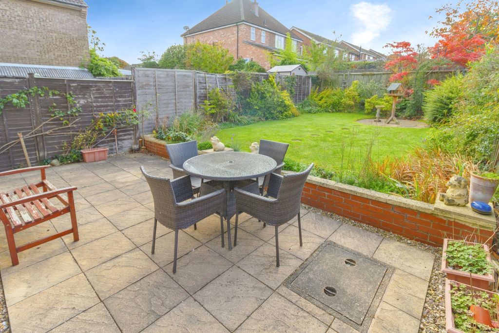 Property photo 2 of 15