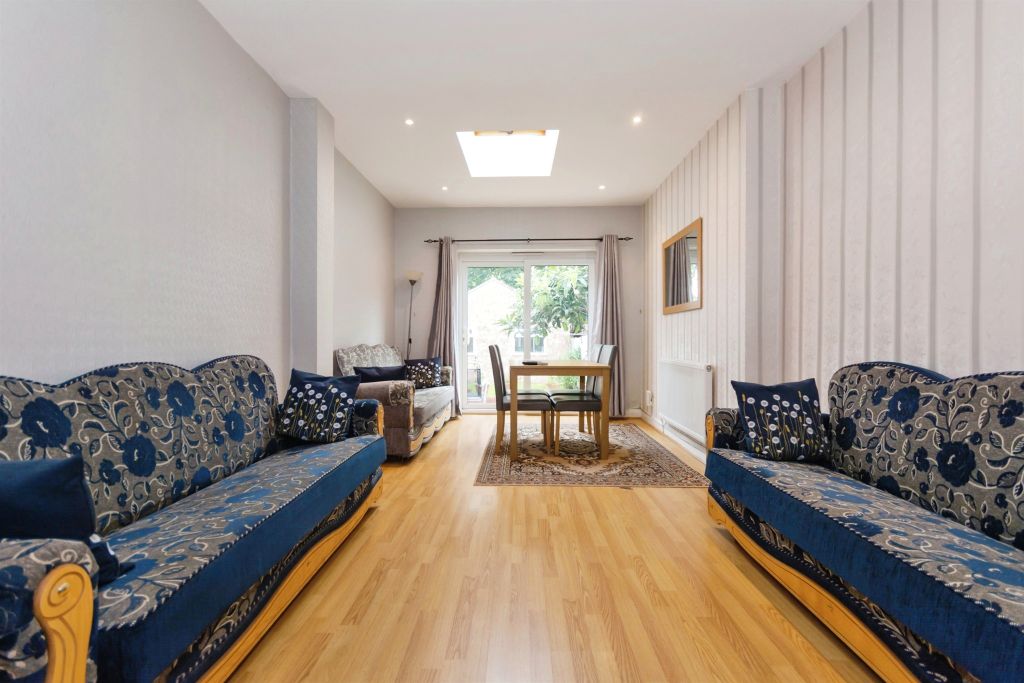Property photo 2 of 16