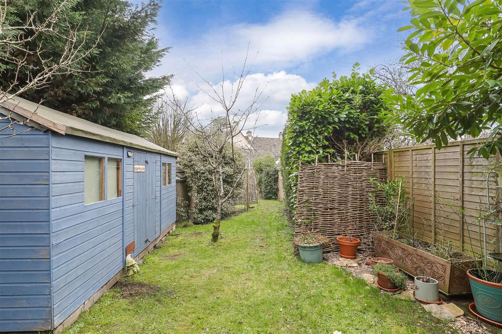 Property photo 2 of 21 Ph18_6407335.Jpg