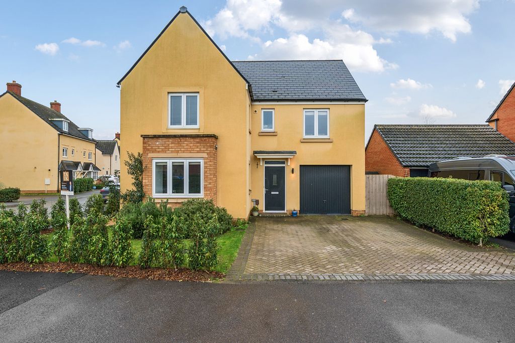 Property photo 1 of 19